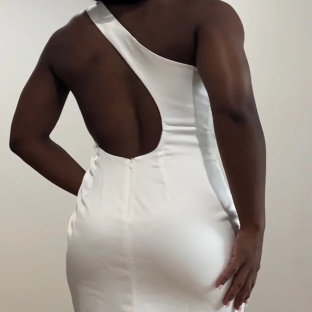 Meshki Harper Dress - Picture 3 of 3